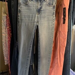 American Eagle Outfitters Light Blue Skinny Jeans